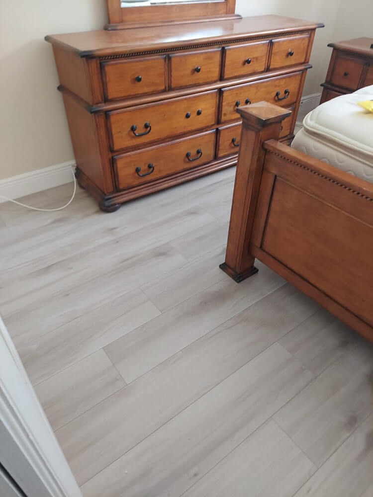 Laminate Flooring Contractors